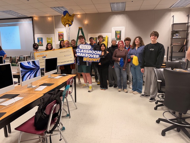 SELCO suprises the digital arts class with a $15,000 award to update the classroom.