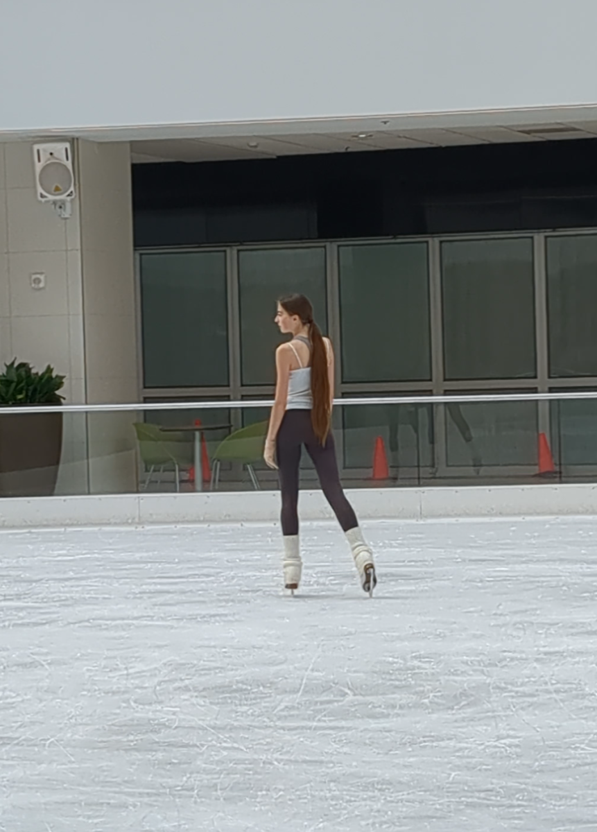 TuHS student, figure skater prepares for holiday show