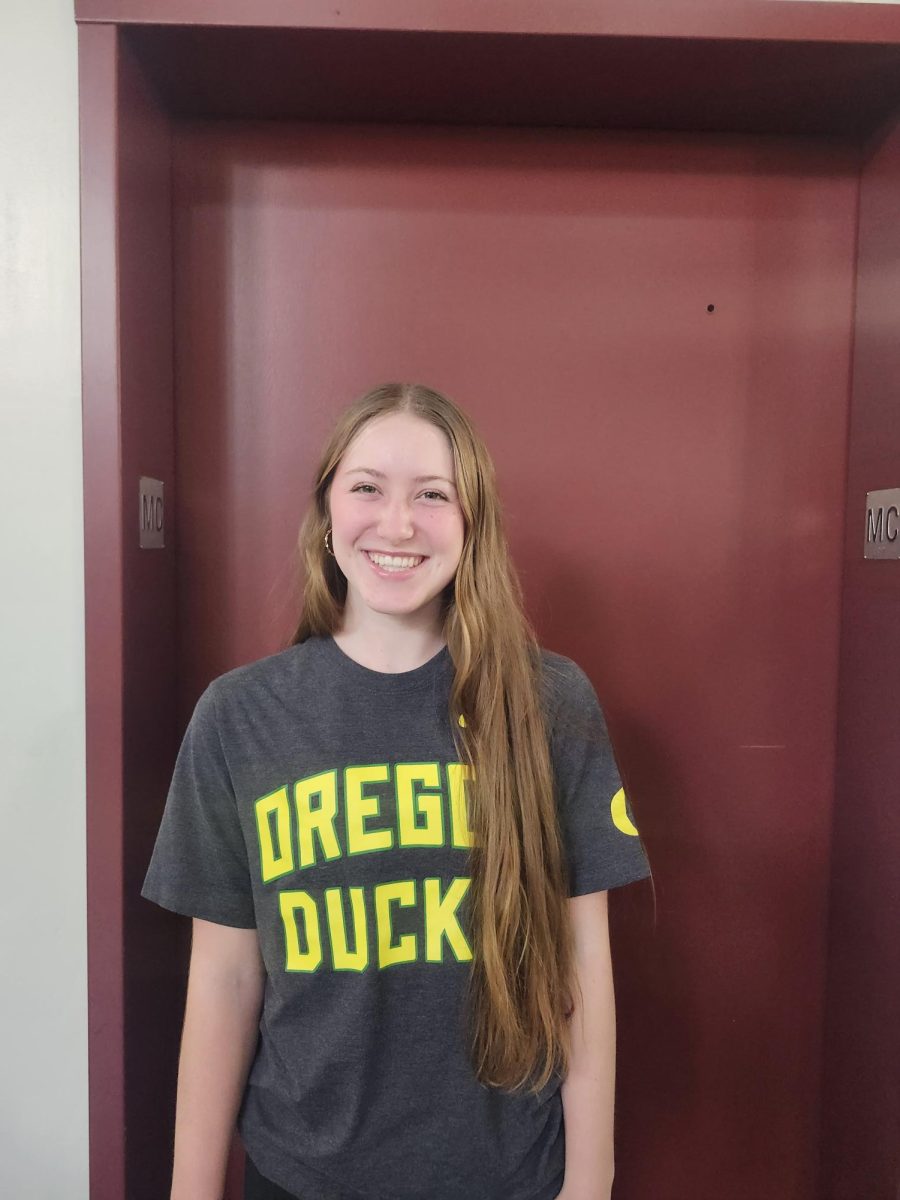 La estudiante Briana Kaer viajó recientemente a España.